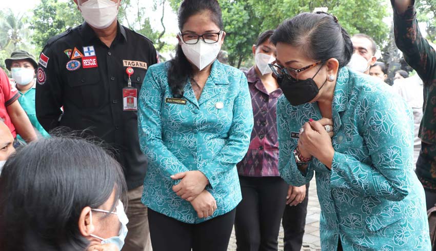 NUSABALI Percepat Vaksinasi Disabilitas Putri Koster Terjun Ke