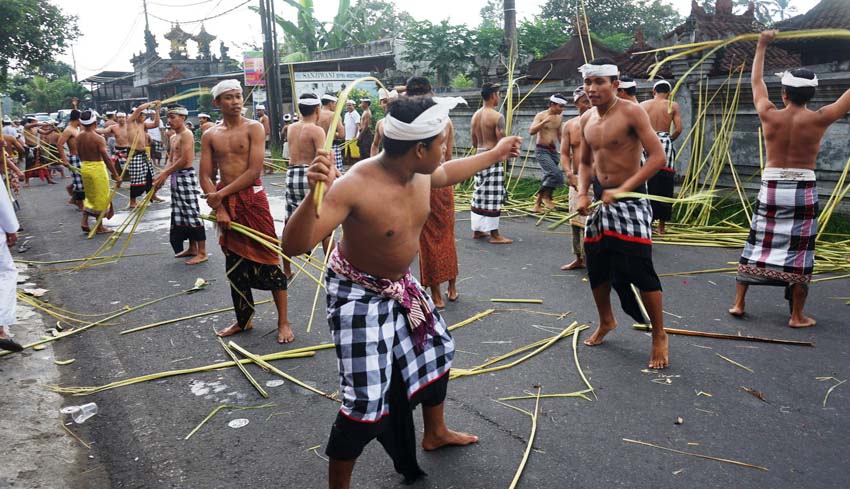 Nusabali Ritual Matigtig Lenyapkan Kotoran Bathin