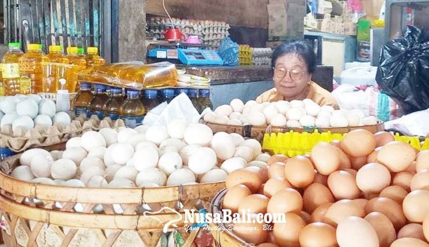 Nusabali Jelang Nataru Harga Telur Naik