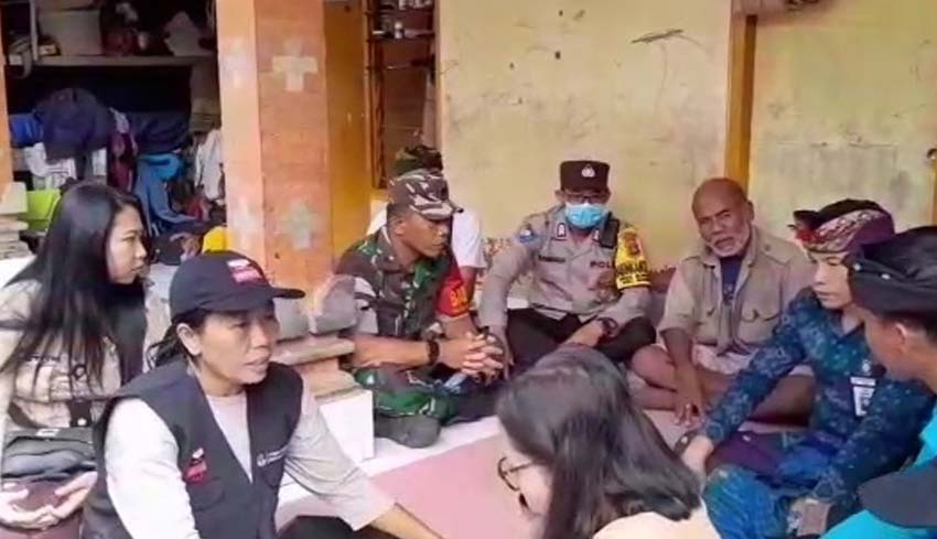 Nusabali Coklit Warga Kasepekang Dikawal Ketat