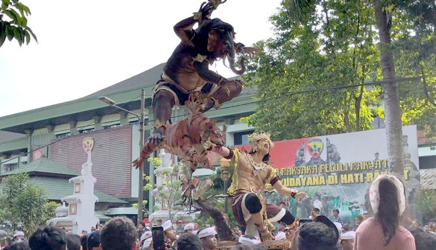 NUSABALI Pawai Ogoh Ogoh Jadi Daya Tarik Wisman Ke Bali