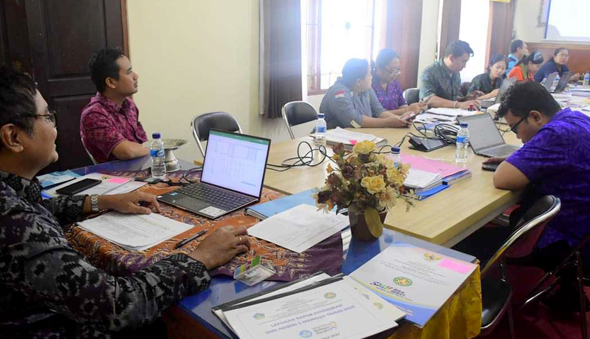 Nusabali Pengawas Sma Smk Menilai Kinerja Kasek