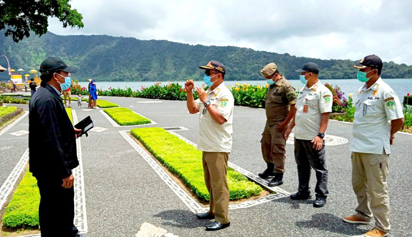 Nusabali Satpol Pp Tindak Wisatawan Pelanggar Prokes Covid