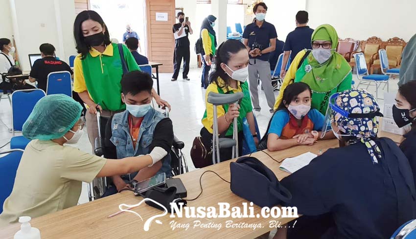 Nusabali Siswa Penyandang Disabilitas Divaksin