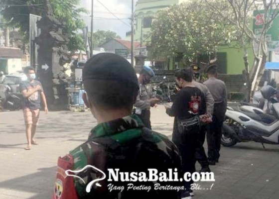 Nusabali.com - beraktivitas-di-lapangan-puputan-badung-11-warga-dibina