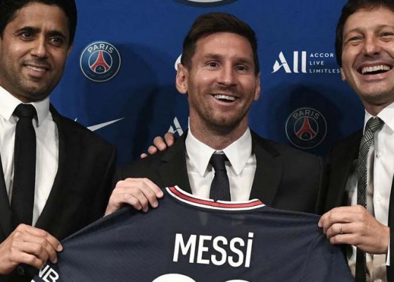 Nusabali.com - kontrak-messi-sebagian-berupa-uang-kripto-psg