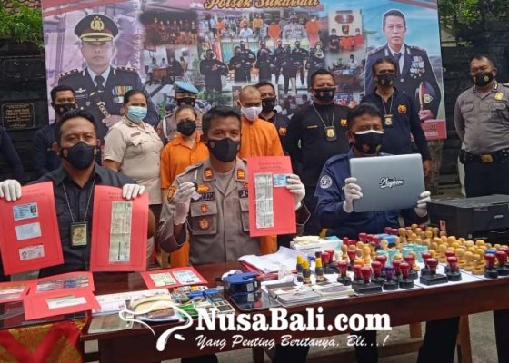 Nusabali.com - wanita-mantan-guru-otaki-jaringan-penipuan