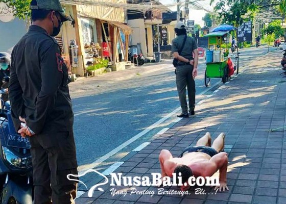 Nusabali.com - tidak-gunakan-masker-10-wna-terjaring-razia