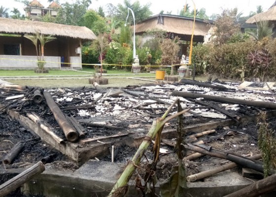 Nusabali.com - moksa-temple-ubud-dilalap-api