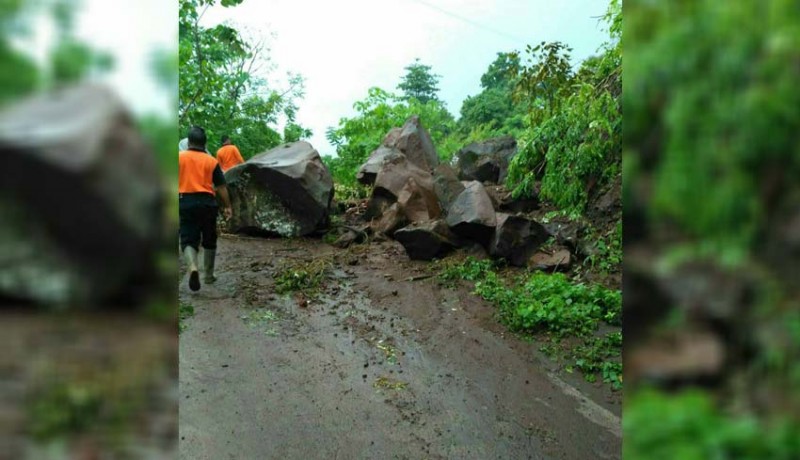 www.nusabali.com-longsor-timpa-rumah-dan-tutup-jalan