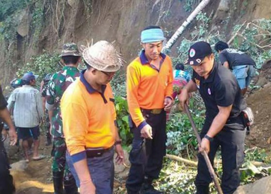 Nusabali.com - jalan-bukit-abah-dibuka-setengah