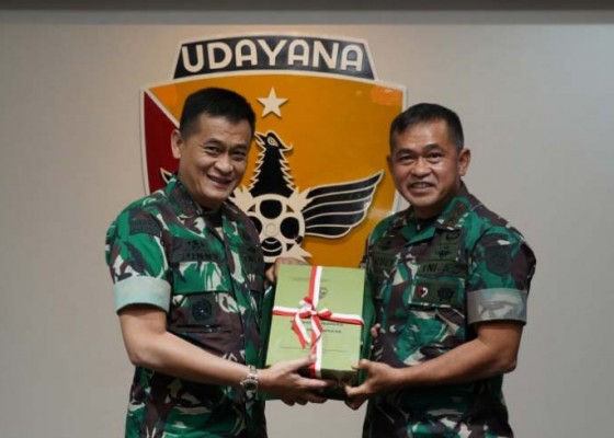 Nusabali.com - pangdam-udayana-pangkostrad-janji-saling-support