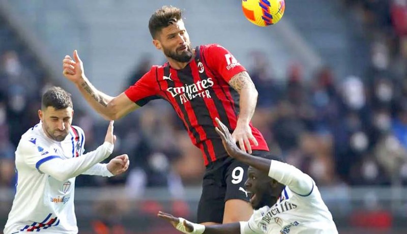 www.nusabali.com-ac-milan-pimpin-klasemen-pioli-enggan-pikirkan-gelar