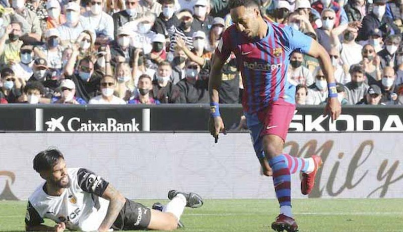 www.nusabali.com-barca-menang-aubameyang-cetak-rekor-langka-abad-21