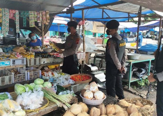 Nusabali.com - polres-tabanan-pantau-prokes-dan-minyak-goreng