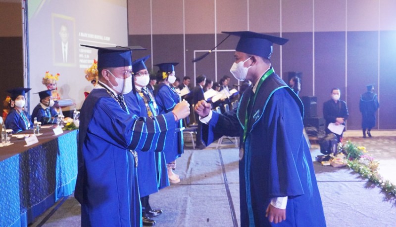 www.nusabali.com-gelar-wisuda-ke-6-stmik-primakara-cetak-startup-dan-go-international