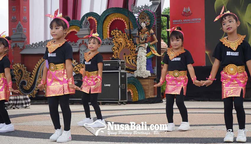 NUSABALI Com Siswa TK Semarakkan Lomba Nyanyi Lagu Bali