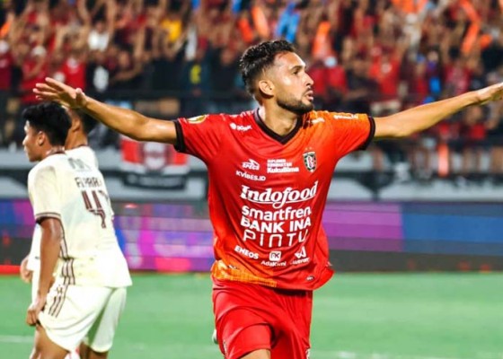 Nusabali.com - willian-pacheco-bersyukur-cetak-gol-ke-gawang-persija