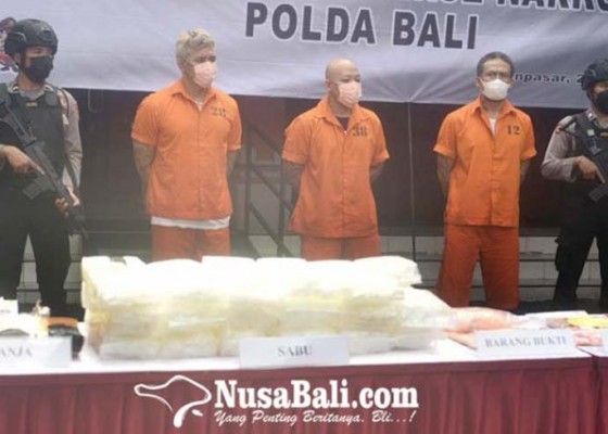 Nusabali.com - tiga-terdakwa-kasus-35-kg-shabu-sidang-perdana