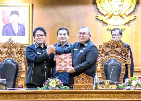 Nusabali.com - bupati-giri-prasta-sampaikan-rancangan-kua-ppas-tahun-anggaran-2023