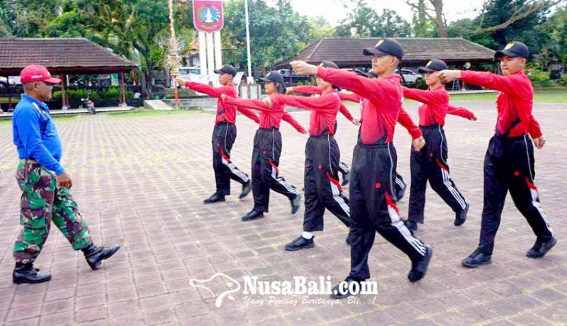 www.nusabali.com-paskibraka-mulai-latihan-kesulitan-kibarkan-merah-putih