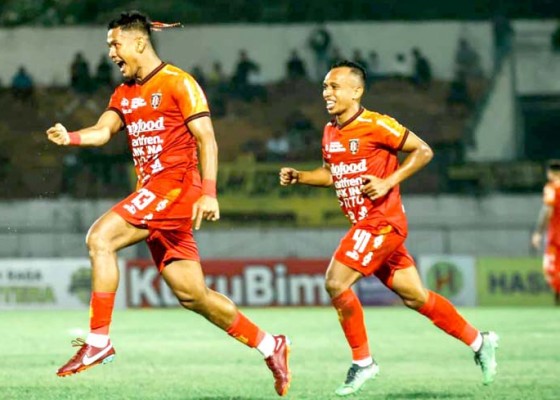 Nusabali.com - bali-united-permalukan-barito-putera-2-1