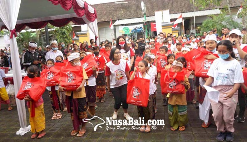 www.nusabali.com-rotary-denpasar-salurkan-bantuan-1033-vitamin