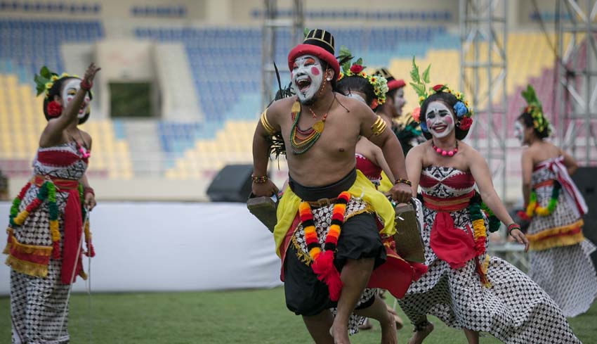 NUSABALI.com - Festival Olahraga Permainan Tradisional - Permainan Tradisional Bali Gala Gala