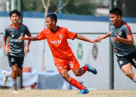 Nusabali.com - awali-kompetisi-epa-bali-united-u-14-hajar-psm-2-0