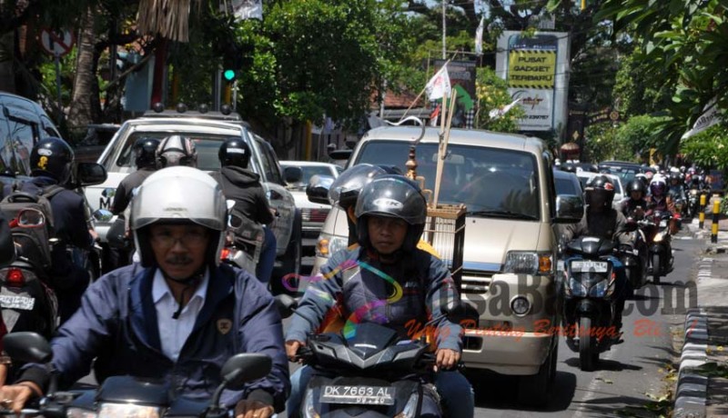 www.nusabali.com-pemerintah-didorong-bangun-flyover-untuk-atasi-kemacetan