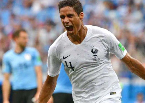 Nusabali.com - varane-perkokoh-benteng-les-bleus