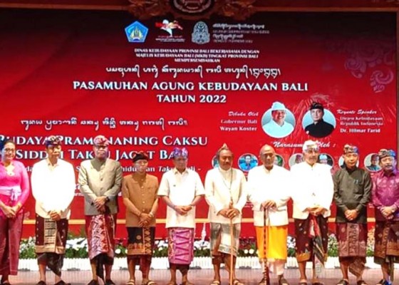 Nusabali.com - pasamuhan-agung-kebudayaan-bali-tahun-2022-gubernur-petakan-aset-budaya-di-desa-adat