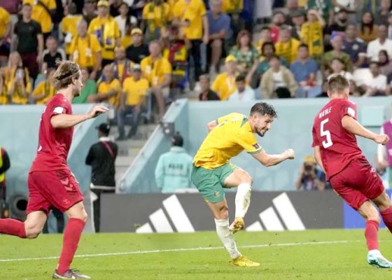 Nusabali.com - cetak-kejutan-besar-timnas-australia-dan-tunisia-berbeda-nasib