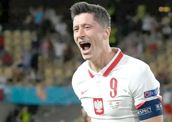 Nusabali.com - lewandowski-enggan-pensiun