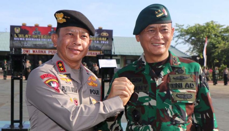 www.nusabali.com-dikmaba-tni-dan-diktuba-polri-ikuti-diklat-gabungan