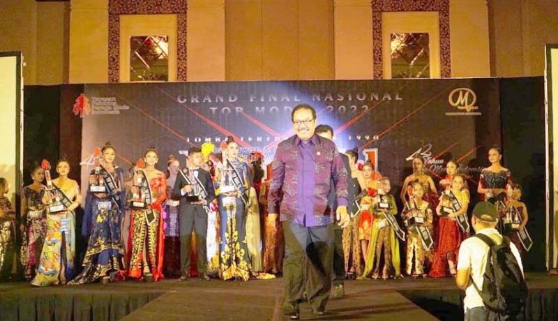 www.nusabali.com-wagub-cok-ace-apresiasi-grand-final-top-model-indonesia-2022