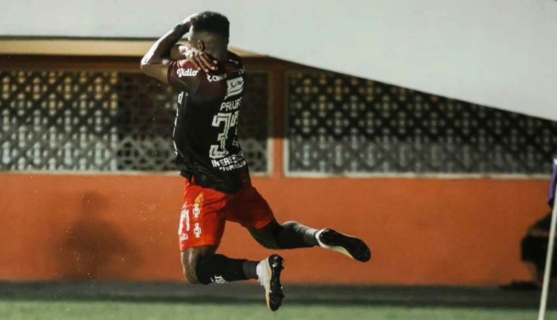 www.nusabali.com-privat-mbarga-mesin-gol-bali-united