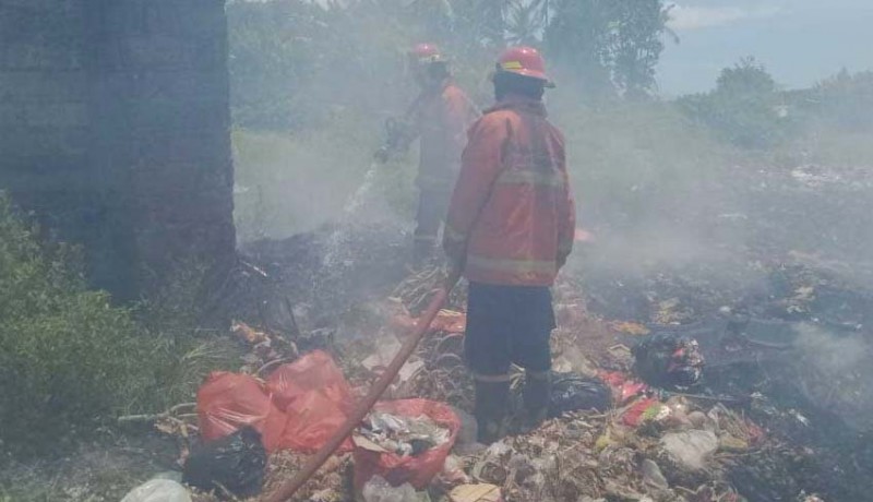 www.nusabali.com-tpa-desa-pertima-terbakar