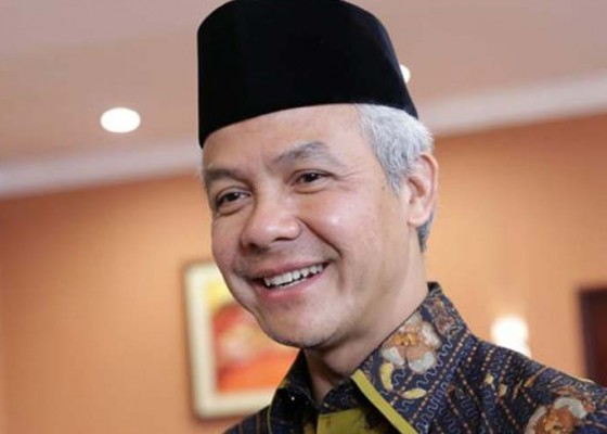 Nusabali.com - relawan-pro-ganjar-pranowo-kukuhkan-koordinator-se-jawa-timur