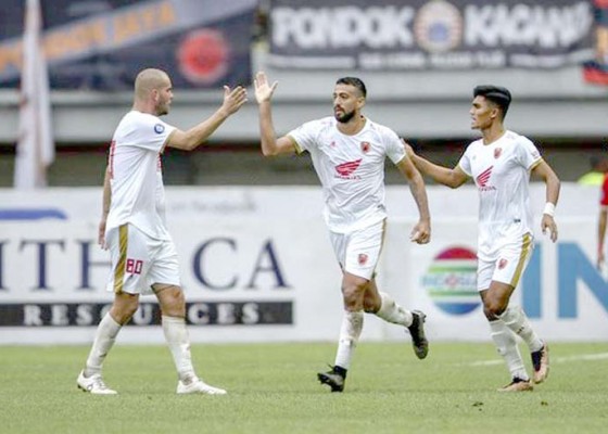 Nusabali.com - jalani-laga-keras-psm-kalahkan-arema