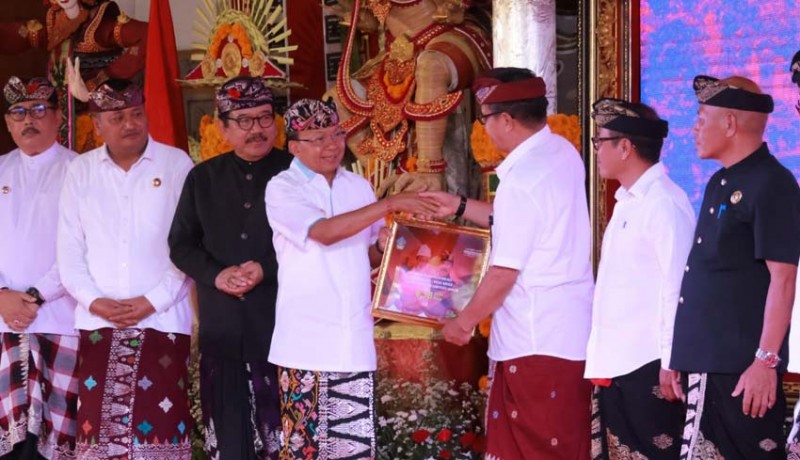 www.nusabali.com-gubernur-koster-didukung-lanjutkan-pembangunan-bali