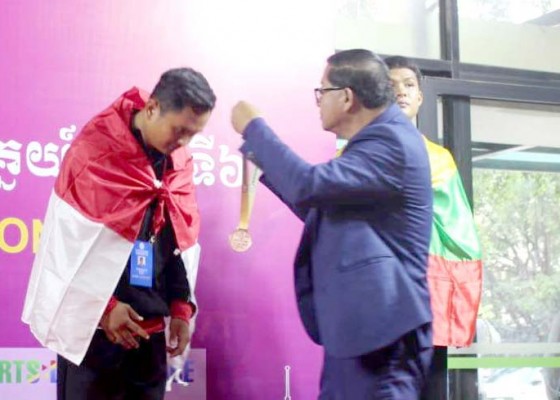 Nusabali.com - atlet-vovinam-kadek-dwi-raih-perunggu-pra-sea-games