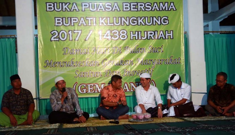 www.nusabali.com-bupati-hadiri-buka-puasa-di-kampung-toya-pakeh