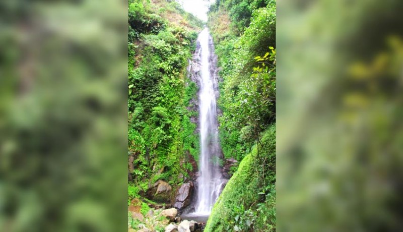 www.nusabali.com-air-terjun-separuh-hangat-separuh-dingin-masih-minim-pengunjung