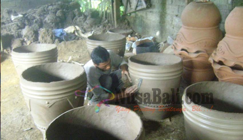 NUSABALI com Unik Eropa Gandrungi Produksi Gerabah Bali