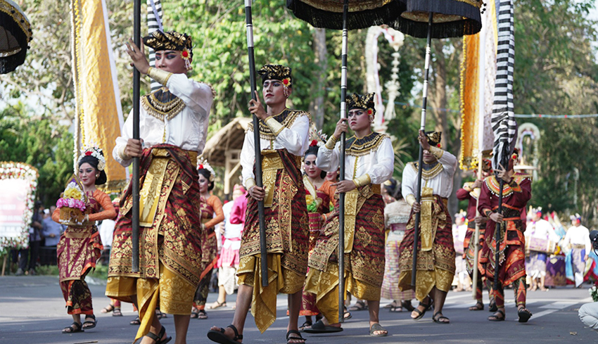 www.nusabali.com-duta-badung-tampil-memukau-di-peed-aya-pkb-xlv