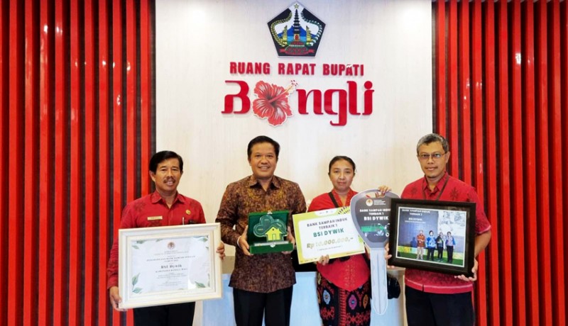 www.nusabali.com-bupati-bangli-apresiasi-dywik-bank-sampah