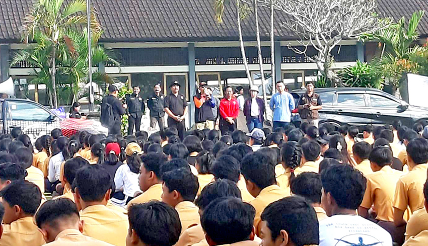 Nusabali Com Kirab Pemilu Sasar Sekolah Dan Pasar