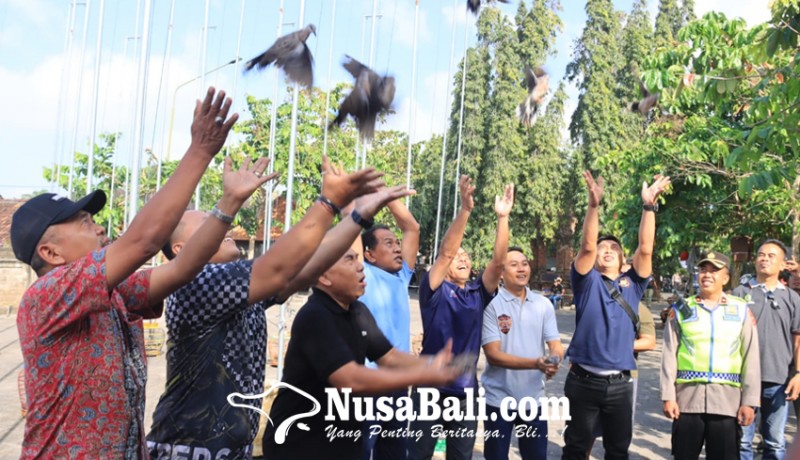 www.nusabali.com-puluhan-derkuku-adu-suara-di-taman-sangkur