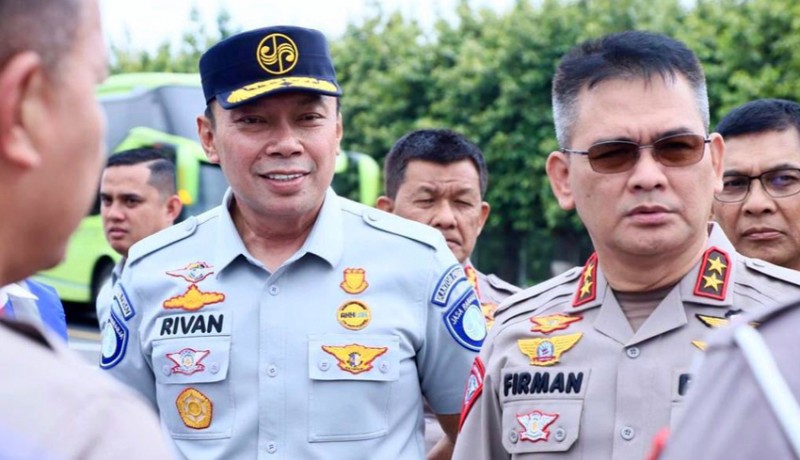 www.nusabali.com-kakorlantas-dan-dirut-jasa-raharja-laka-7-motor-lawan-arus-vs-truk-di-lenteng-agung-tidak-layak-dapat-santunan